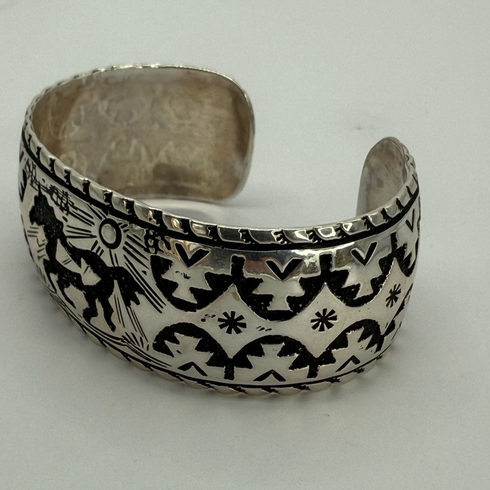 Navajo Sterling Silver Cuff Bracelet Story Teller Artisan Signed Richard Singer - Picture 5 of 9